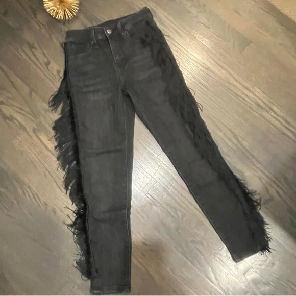Levi's Limited 721 Fringe-Trim Skinny Ankle Jeans Black womens Size 24 - Picture 6 of 11